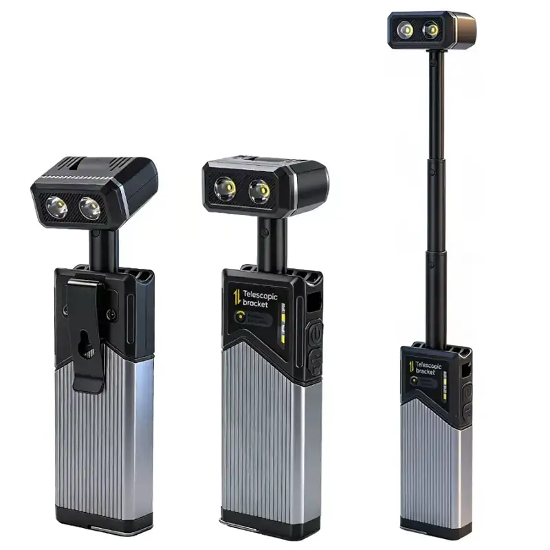 Linterna BORUIT en tres posiciones: con clip trasero, cabezal girado y tubo telescópico extendido